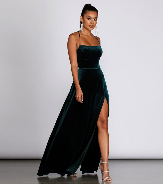 Alycia Velvet Lace-Up Gown creates the perfect summer wedding guest dress or cocktail party dresss with stylish details in the latest trends for 2023!