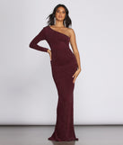Brigitte Metallic Evening Gown creates the perfect summer wedding guest dress or cocktail party dresss with stylish details in the latest trends for 2023!