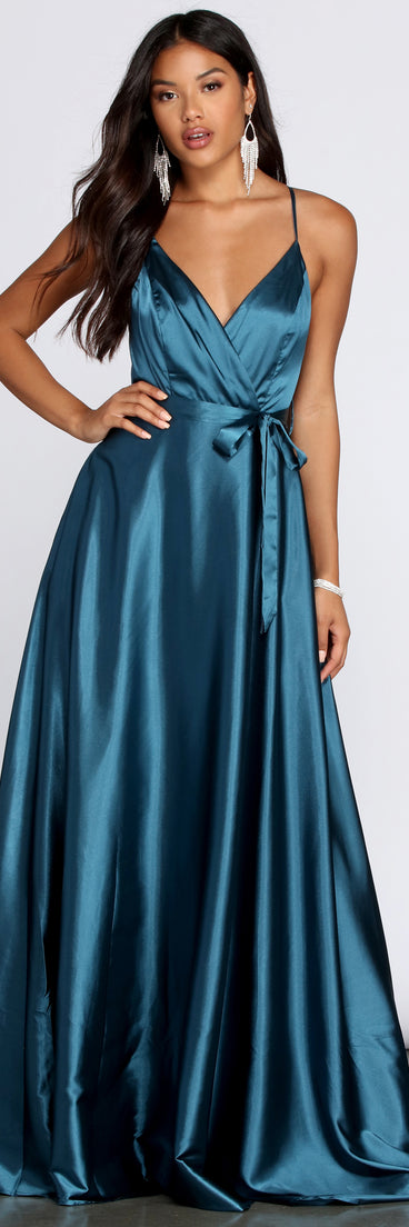 Lyndsay Satin Formal Gown creates the perfect summer wedding guest dress or cocktail party dresss with stylish details in the latest trends for 2023!