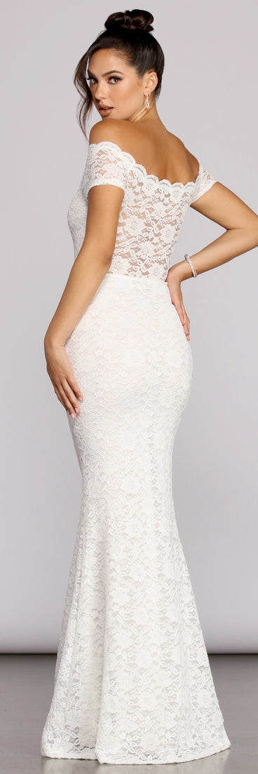 The Adley Lace Gown is a gorgeous pick as your 2023 prom dress or formal gown for wedding guest, spring bridesmaid, or army ball attire!
