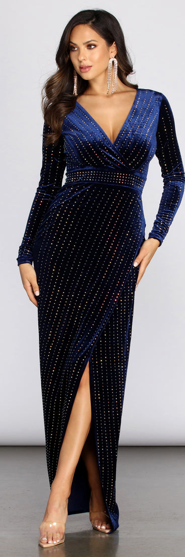 The Juliette Velvet Heat Stone Dress is a gorgeous pick as your 2023 prom dress or formal gown for wedding guest, spring bridesmaid, or army ball attire!