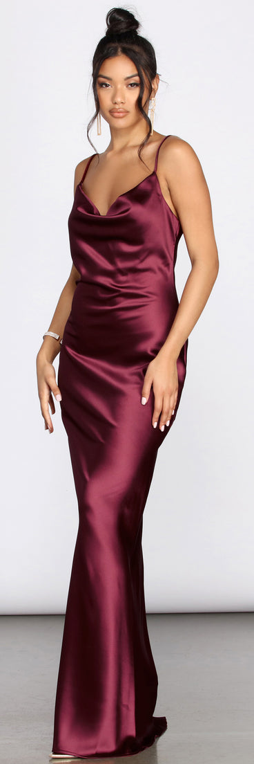 Londyn Formal Sleeveless Satin Dress creates the perfect summer wedding guest dress or cocktail party dresss with stylish details in the latest trends for 2023!