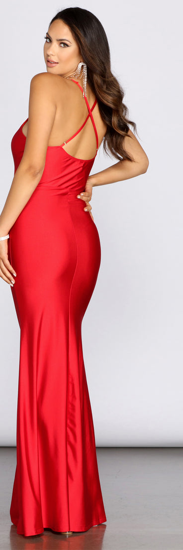 The Jacelyn Mermaid Dress is a gorgeous pick as your 2023 prom dress or formal gown for wedding guest, spring bridesmaid, or army ball attire!