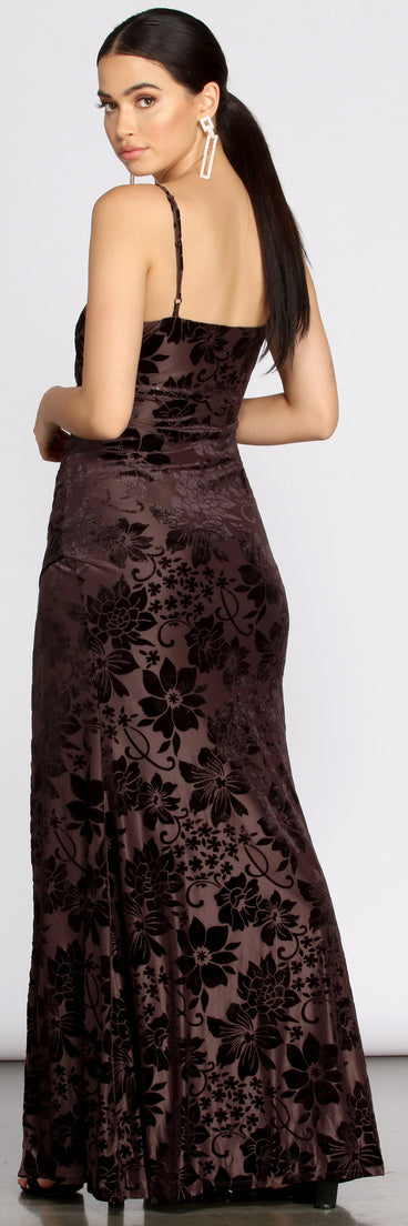 The Charlotte Burnout Velvet Mermaid Dress is a gorgeous pick as your 2023 prom dress or formal gown for wedding guest, spring bridesmaid, or army ball attire!