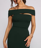 Rylee Formal Off the Shoulder Crepe Dress is a gorgeous pick as your 2023 prom dress or formal gown for wedding guest, spring bridesmaid, or army ball attire!