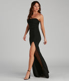 Kaia Strapless High Slit Formal Dress is the perfect prom dress pick with on-trend details to make the 2024 dance your most memorable event yet!