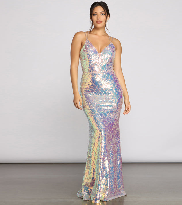 Ariel Formal Iridescent Sequin Dress creates the perfect summer wedding guest dress or cocktail party dresss with stylish details in the latest trends for 2023!