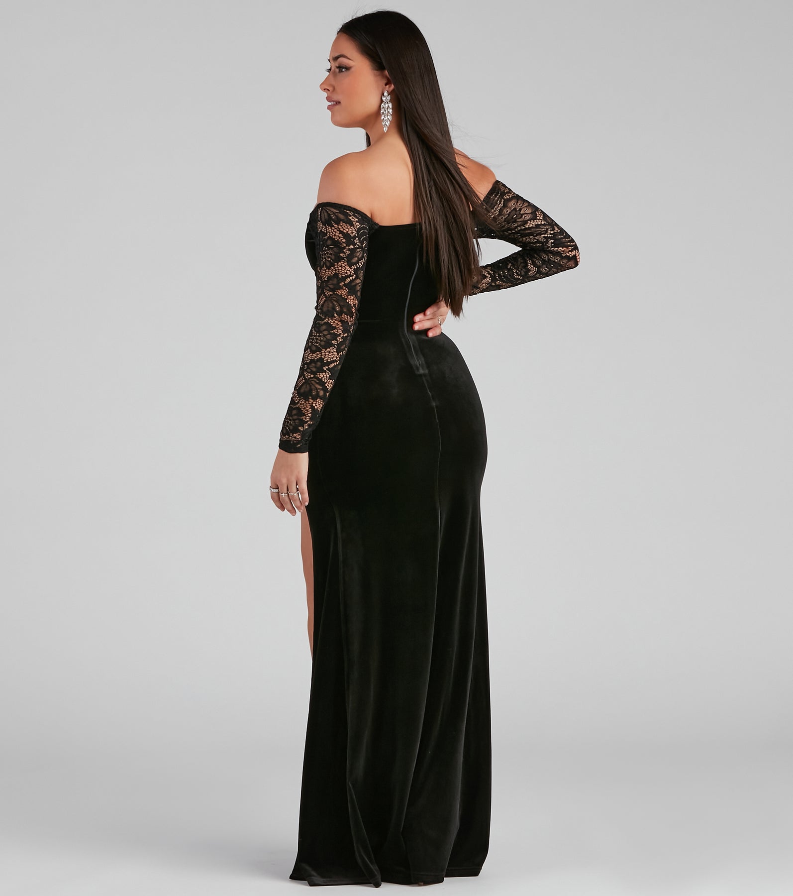 Larsa Formal Velvet And Lace Mermaid Dress & Windsor