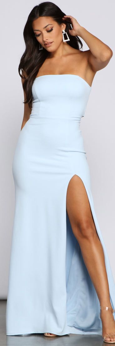 Makena Formal High Slit Dress creates the perfect summer wedding guest dress or cocktail party dresss with stylish details in the latest trends for 2023!