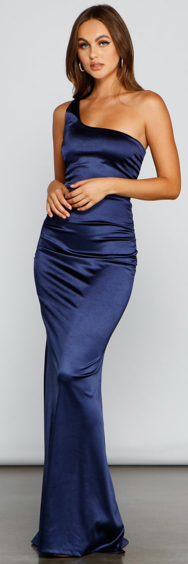 Verona Formal One Shoulder Ruched Dress creates the perfect summer wedding guest dress or cocktail party dresss with stylish details in the latest trends for 2023!