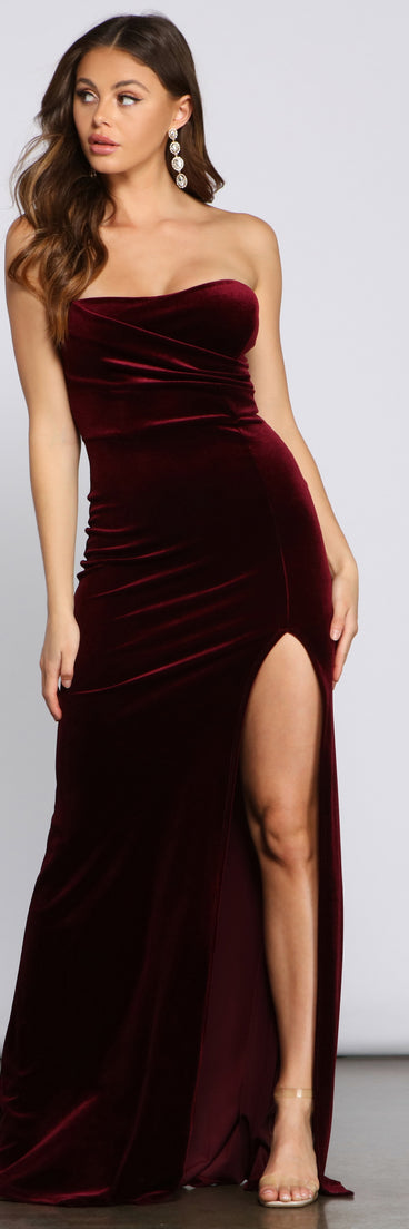 Diana Strapless Velvet Formal Dress creates the perfect summer wedding guest dress or cocktail party dresss with stylish details in the latest trends for 2023!