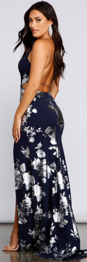 Courtney Foiled Floral Formal Dress creates the perfect summer wedding guest dress or cocktail party dresss with stylish details in the latest trends for 2023!