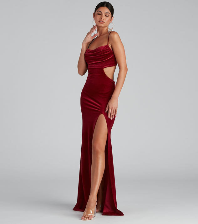 The Lara Glitter Velvet Mermaid Dress is a gorgeous pick as your 2023 prom dress or formal gown for wedding guest, spring bridesmaid, or army ball attire!