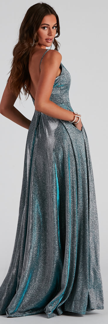 Soleil Formal Open Back Glitter Dress creates the perfect summer wedding guest dress or cocktail party dresss with stylish details in the latest trends for 2023!