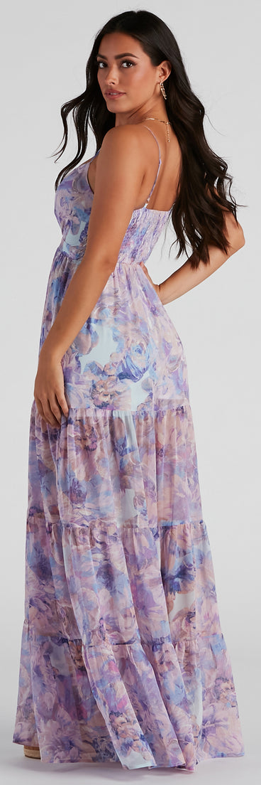 Kris Formal Floral Chiffon Dress creates the perfect summer wedding guest dress or cocktail party dresss with stylish details in the latest trends for 2023!