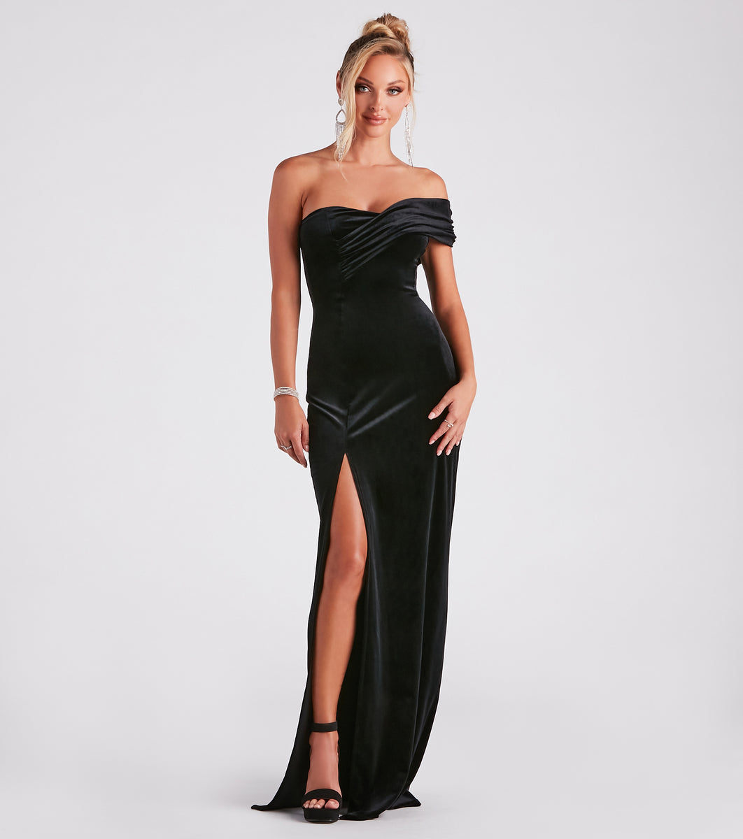 Katlynn Formal Velvet Long Dress & Windsor