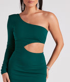 Carrie Formal Crepe Long  Green Prom Dress is a gorgeous pick as your 2023 prom dress or formal gown for wedding guest, spring bridesmaid, or army ball attire!