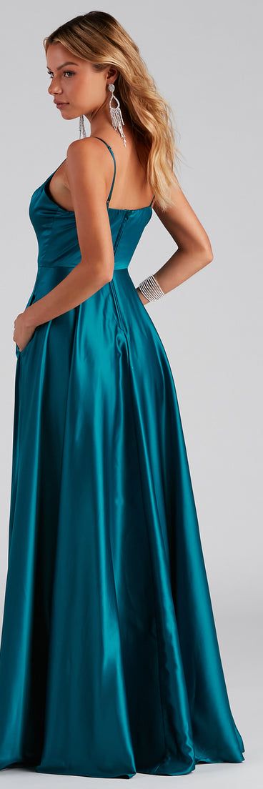 Juliet Formal High Slit Dress creates the perfect summer wedding guest dress or cocktail party dresss with stylish details in the latest trends for 2023!