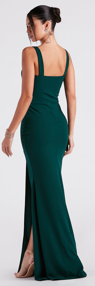 Rory Formal Crepe Mermaid Dress creates the perfect summer wedding guest dress or cocktail party dresss with stylish details in the latest trends for 2023!