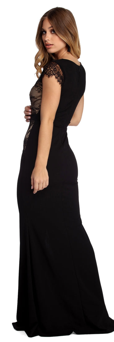 The Daphne Scalloped Lace Dress is a gorgeous pick as your 2023 prom dress or formal gown for wedding guest, spring bridesmaid, or army ball attire!