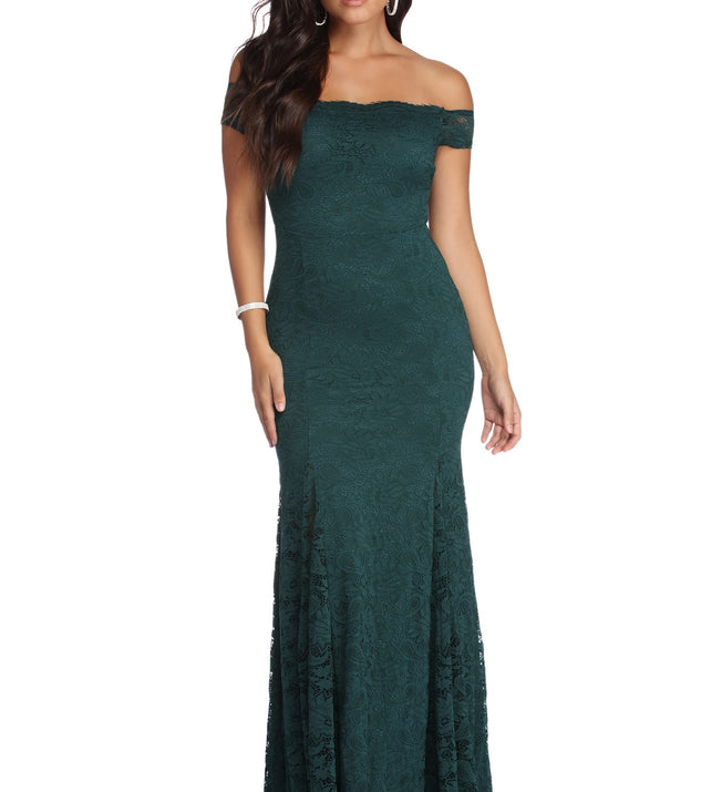 The Amy Formal Scalloped Lace Dress is a gorgeous pick as your 2023 prom dress or formal gown for wedding guest, spring bridesmaid, or army ball attire!