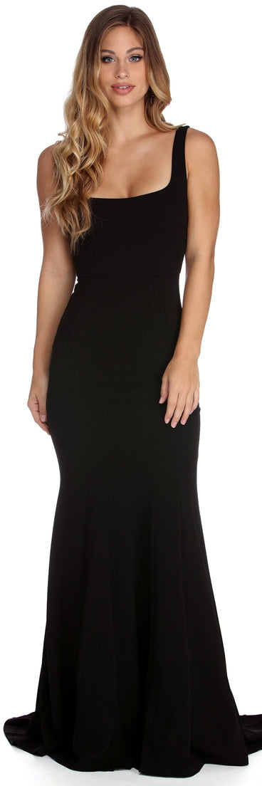 The Leyla Formal Crepe Mermaid Dress is a gorgeous pick as your 2023 prom dress or formal gown for wedding guest, spring bridesmaid, or army ball attire!