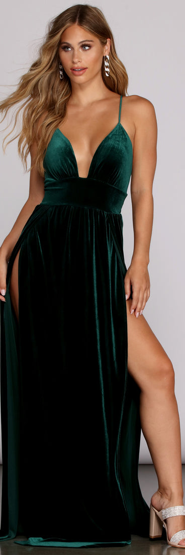 Tiana Velvet Dream Formal Dress is a stunning choice for a bridesmaid dress or maid of honor dress, and to feel beautiful at Prom 2023, spring weddings, formals, & military balls!