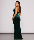 Jolene Formal Glitter Velvet Dress creates the perfect summer wedding guest dress or cocktail party dresss with stylish details in the latest trends for 2023!