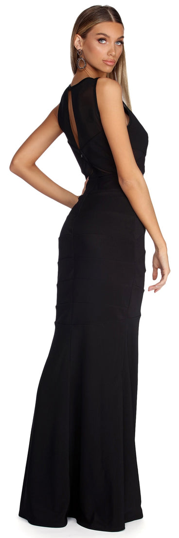 The Amanda Formal Bandage Illusion Dress is a gorgeous pick as your 2023 prom dress or formal gown for wedding guest, spring bridesmaid, or army ball attire!