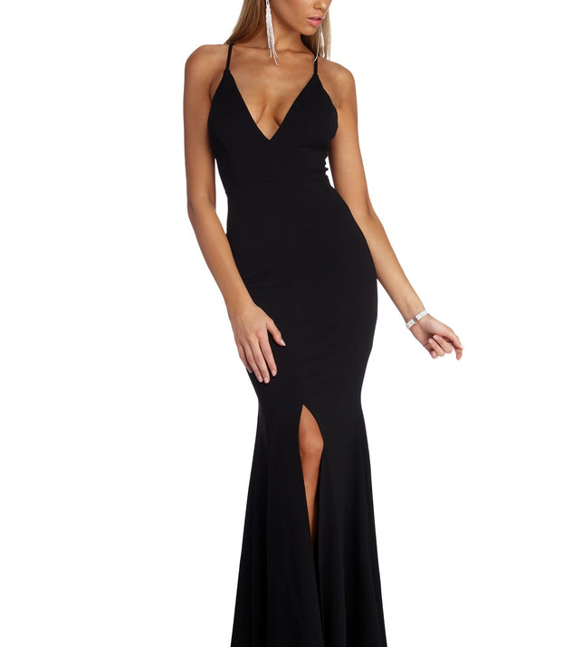The Clarisse Well Refined Lace Back Dress is a gorgeous pick as your 2023 prom dress or formal gown for wedding guest, spring bridesmaid, or army ball attire!