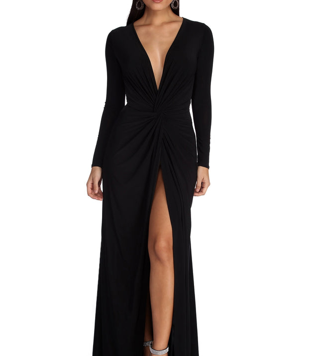 The Cameron Formal Twist Knot Dress is a gorgeous pick as your 2023 prom dress or formal gown for wedding guest, spring bridesmaid, or army ball attire!