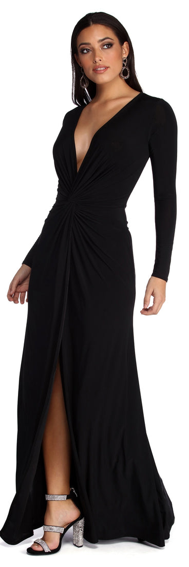 The Cameron Formal Twist Knot Dress is a gorgeous pick as your 2023 prom dress or formal gown for wedding guest, spring bridesmaid, or army ball attire!