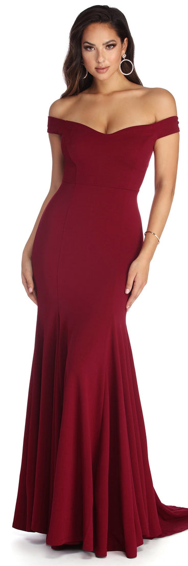 The Briar Formal Off The Shoulder Dress is a gorgeous pick as your 2023 prom dress or formal gown for wedding guest, spring bridesmaid, or army ball attire!