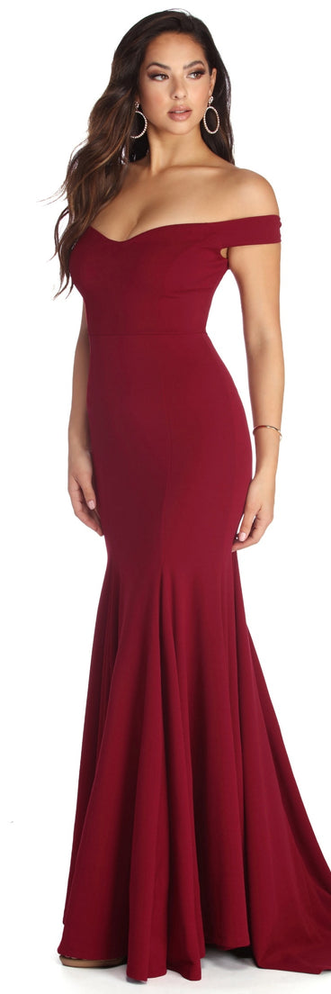 The Briar Formal Off The Shoulder Dress is a gorgeous pick as your 2023 prom dress or formal gown for wedding guest, spring bridesmaid, or army ball attire!