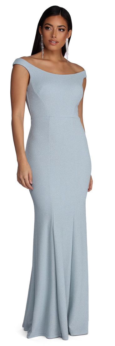 The Cami Formal Glitter Mermaid Dress is a gorgeous pick as your 2023 prom dress or formal gown for wedding guest, spring bridesmaid, or army ball attire!