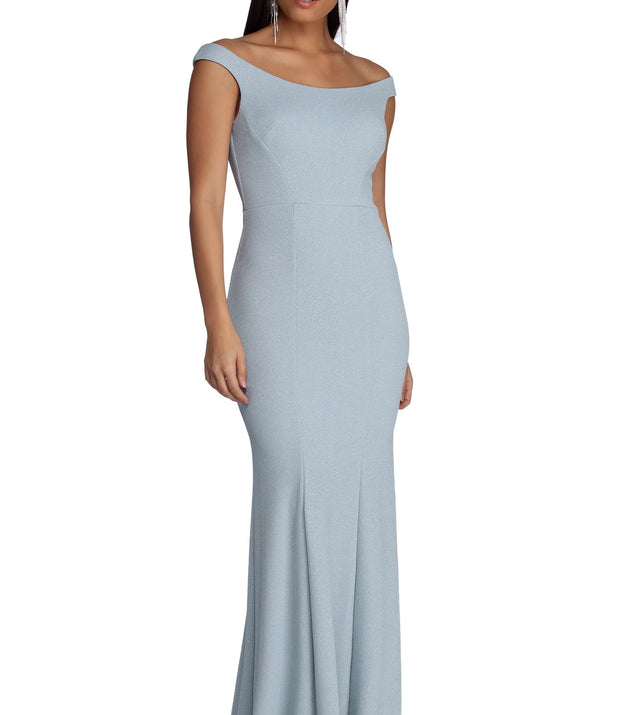 The Cami Formal Glitter Mermaid Dress is a gorgeous pick as your 2023 prom dress or formal gown for wedding guest, spring bridesmaid, or army ball attire!
