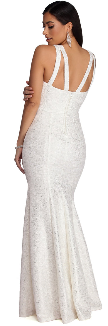 The Avah Formal Boucle Mermaid Dress is a gorgeous pick as your 2023 prom dress or formal gown for wedding guest, spring bridesmaid, or army ball attire!