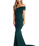 The Corina Formal Off The Shoulder Dress is a gorgeous pick as your 2023 prom dress or formal gown for wedding guest, spring bridesmaid, or army ball attire!