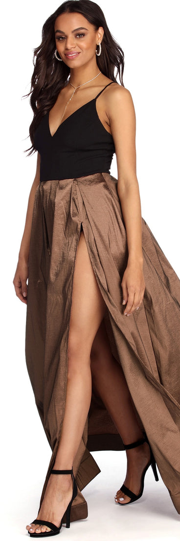 The Elaina Formal High Slit Taffeta Dress is a gorgeous pick as your 2023 prom dress or formal gown for wedding guest, spring bridesmaid, or army ball attire!