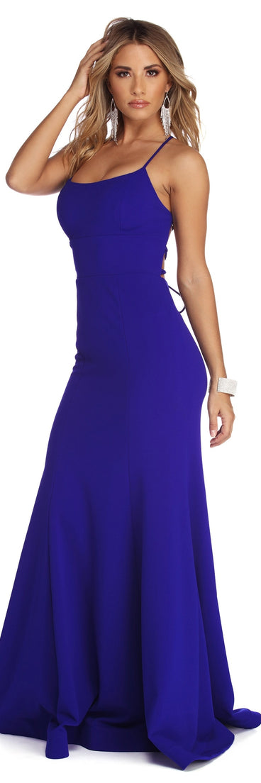 The Leona Formal Lattice Dress is a gorgeous pick as your 2023 prom dress or formal gown for wedding guest, spring bridesmaid, or army ball attire!