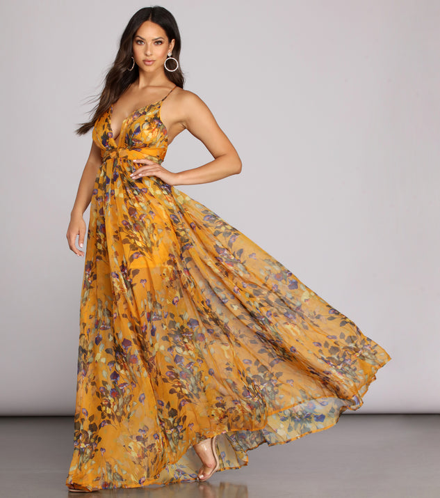 Leanna My Sunshine Floral Dress creates the perfect summer wedding guest dress or cocktail party dresss with stylish details in the latest trends for 2023!