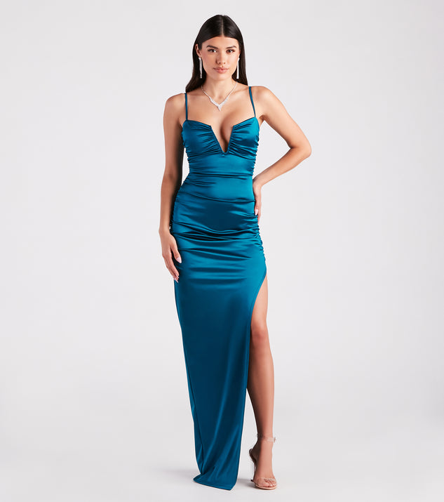 Jessa Formal Satin V-Neck Slit Dress creates the perfect summer wedding guest dress or cocktail party dresss with stylish details in the latest trends for 2023!