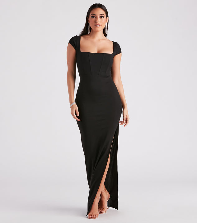 Esme Slim-Fit Corset Formal Dress is a gorgeous pick as your summer formal dress for wedding guests, bridesmaids, or military birthday ball attire!