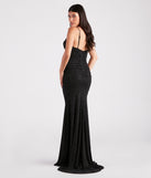 Tamora Formal Glitter Plunge Mermaid Dress is the perfect prom dress pick with on-trend details to make the 2024 dance your most memorable event yet!