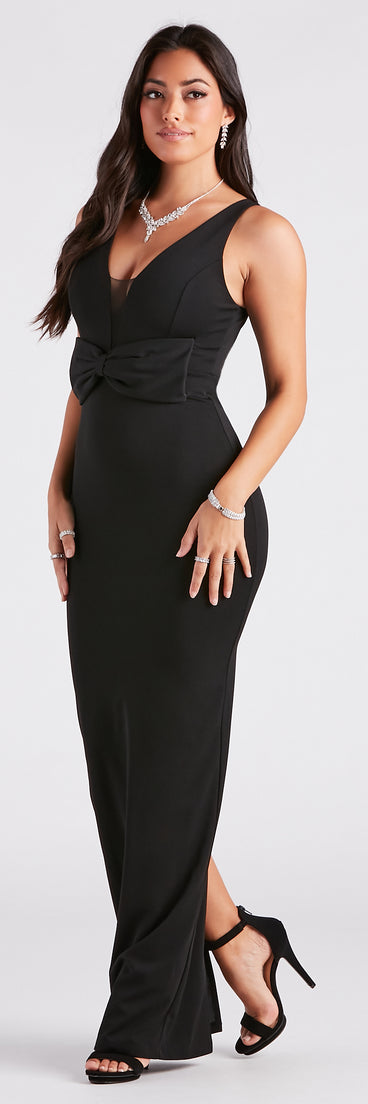 Janessa Formal Crepe Bow Long Dress is a gorgeous pick as your formal dress for wedding guests, fall bridesmaids, or military birthday ball attire!