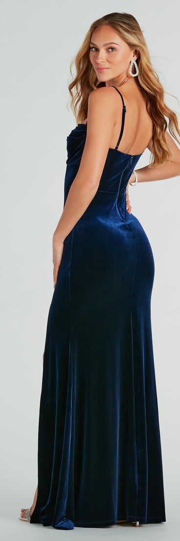Dorothy Formal Velvet Mermaid Long Dress is a gorgeous pick as your 2024 prom dress or formal gown for wedding guests, spring bridesmaids, or army ball attire!