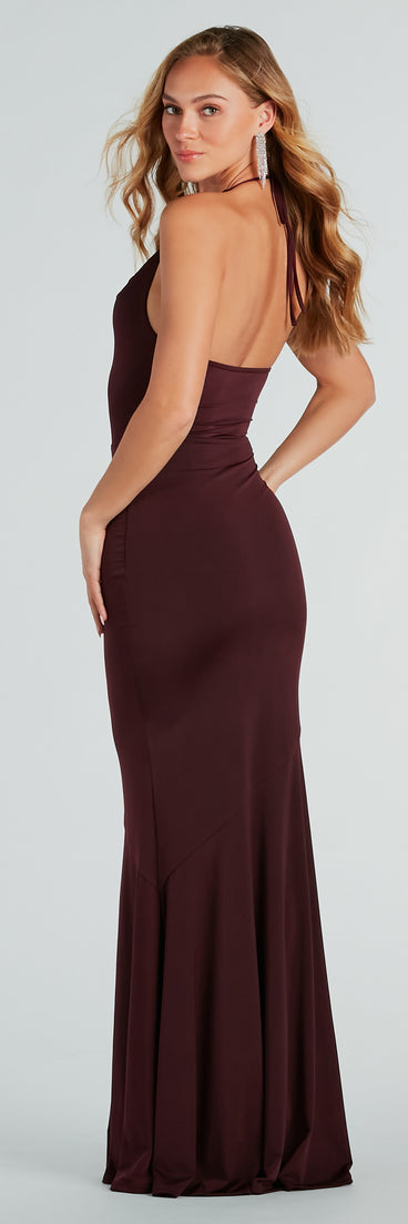 You'll feel stylish and confident in the Amenah Formal Halter Mermaid Long Dress as your Winter Formal Dress to stand out at your dance or event.