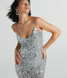 You'll be the best dressed in the Lizzy V-Neck Sequin Ombre Long Formal Dress as your summer formal dress with unique details from Windsor.