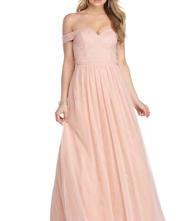 The Juliet Off The Shoulder Tulle Dress is a gorgeous pick as your 2023 prom dress or formal gown for wedding guest, spring bridesmaid, or army ball attire!