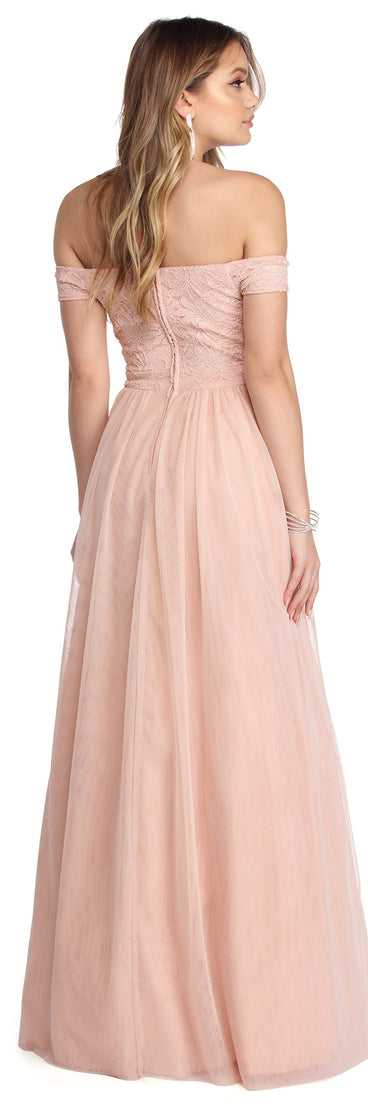 The Juliet Off The Shoulder Tulle Dress is a gorgeous pick as your 2023 prom dress or formal gown for wedding guest, spring bridesmaid, or army ball attire!